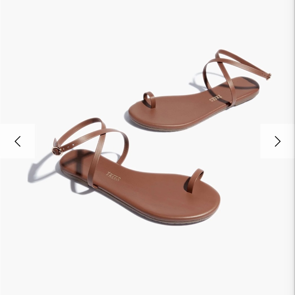 SOLD Never worn TKEES Phoebe Sandals